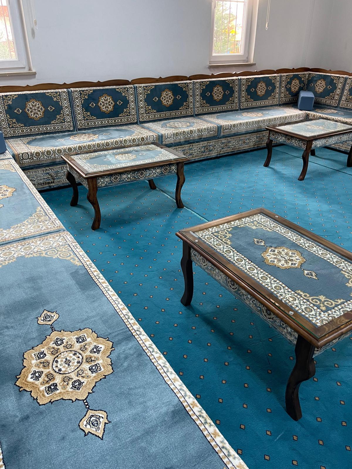 Arabic Sofas For Cafés