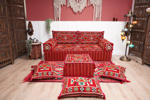 أثاث فناء أحمر، وسادة أرضية لغرفة المعيشة، أريكة أرضية عربية، وسادة أرضية تركية، أريكة عرقية مع أريكة عثمانية وسجادة