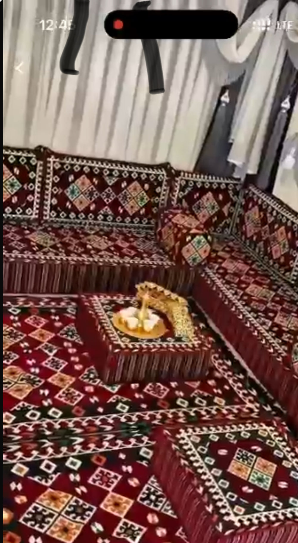 Sofa for Imam Shayk