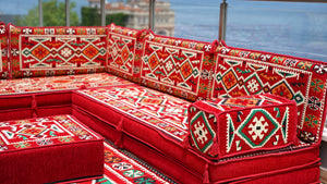 Rotes türkisches Bodensitzkissen, Eck-Bodensitzgruppe, L-förmiges Sofa-Set, orientalisches Bodensitzkissen, Palettensofa, ethnisches Sofa
