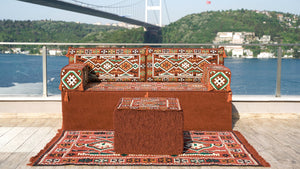 طقم جلوس مغربي أرضي، مجلس عربي، أريكة أرضية عربية مع أريكة عثمانية وسجادة، وسادة شرقية، وسادة مغربية، وسادة أرضية عرقية