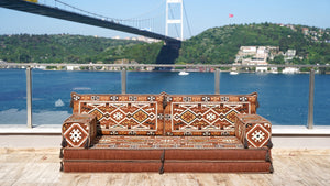 طقم جلوس مغربي أرضي، مجلس عربي، أريكة أرضية عربية مع أريكة عثمانية وسجادة، وسادة شرقية، وسادة مغربية، وسادة أرضية عرقية