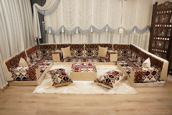 أطقم كنب ديوان أصلية، كنب غرفة معيشة على طراز بوهو، كنب مجلس عربي، طقم كنب تقليدي، كنب أرضي مقسم، وسادة مغربية