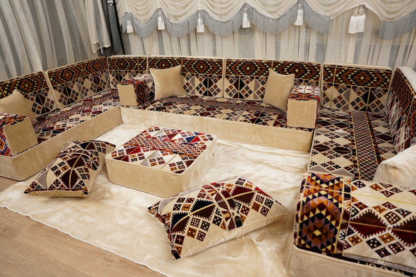 أطقم كنب ديوان أصلية، كنب غرفة معيشة على طراز بوهو، كنب مجلس عربي، طقم كنب تقليدي، كنب أرضي مقسم، وسادة مغربية