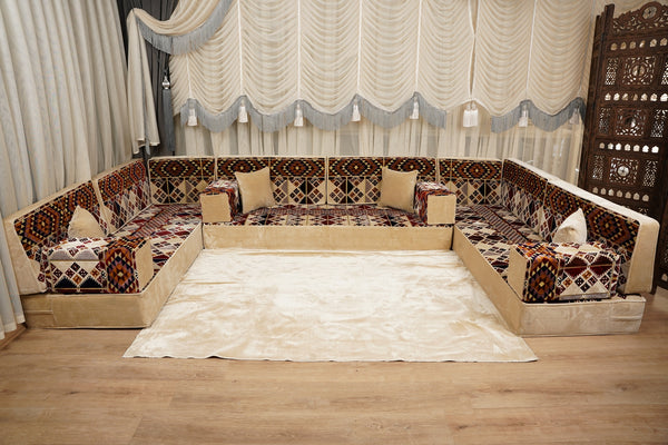 أطقم كنب ديوان أصلية، كنب غرفة معيشة على طراز بوهو، كنب مجلس عربي، طقم كنب تقليدي، كنب أرضي مقسم، وسادة مغربية