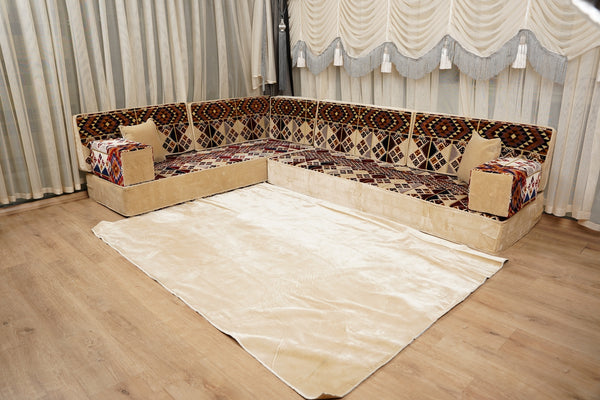 أطقم كنب ديوان أصلية، كنب غرفة معيشة على طراز بوهو، كنب مجلس عربي، طقم كنب تقليدي، كنب أرضي مقسم، وسادة مغربية