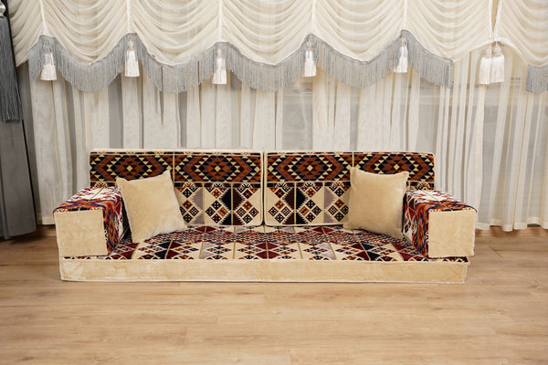 أطقم كنب ديوان أصلية، كنب غرفة معيشة على طراز بوهو، كنب مجلس عربي، طقم كنب تقليدي، كنب أرضي مقسم، وسادة مغربية