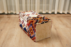 أطقم كنب ديوان أصلية، كنب غرفة معيشة على طراز بوهو، كنب مجلس عربي، طقم كنب تقليدي، كنب أرضي مقسم، وسادة مغربية