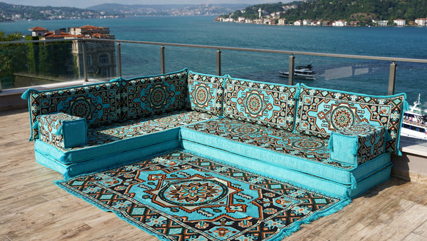 Hellblaue Boden-Sitzgarnitur, L-förmiges arabisches Sofa-Set, Orientalische Bodenbestuhlung, Bodenkissen, Ecksofa