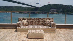 Graues Schlafsofa, Orientalische Bodensitze, Türkisches Bodensez, Modulares Bodensez, Diwan-Sofagarnituren, Handgemachte Böhmische Sitzgelegenheiten