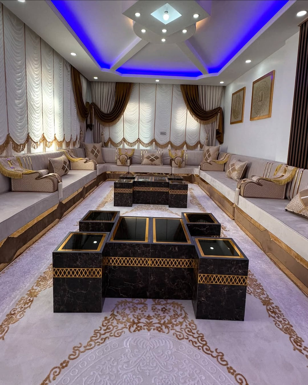 Yemeni Majlis, Arabic Majlis Sofa, Moroccan Living Room Furniture, Arabic Majlis Cushions, Arabic Jalsa, Wooden Bench Majlis, Arabic Sofa Seating