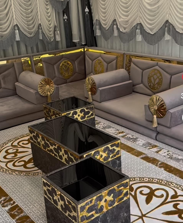 Custom majlis for Abdullah Kadah