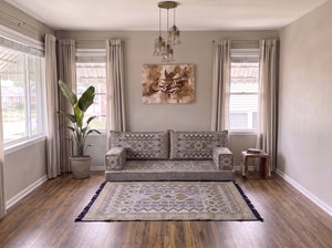 Marineblaues arabisches Sofa mit Ottomane und Teppich, Bodensitzkissen, Arabisches Jalsa-Set, Ecksofa, Arabische Sofagarnitur, Marokkanisches Sofa