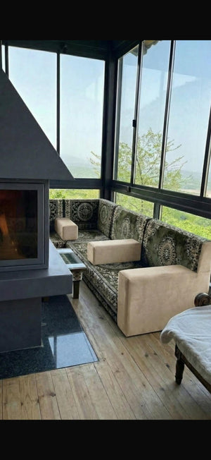 Custom Majlis for Selma