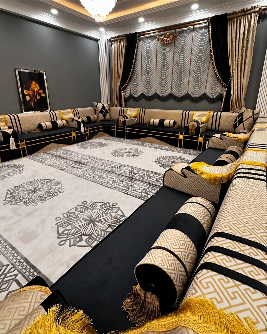 Moroccan Majlis, Arabic Furniture for Restaurants, Turkish Carpet, Wooden Bench Majlis, Arabic Jalsa, Ottoman Sofa, Arabic Majlis Sofa