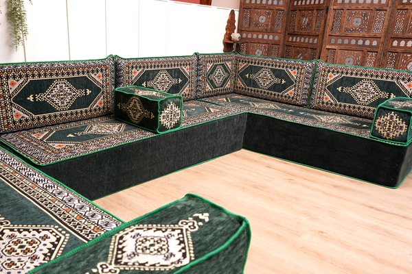 U-förmiges grünes arabisches Eck-Bodensitzkissen, Modulare Bodencouch, Bodensofas, Balkon-Terrassensofas, Palettensofa, Ethno-Sofa