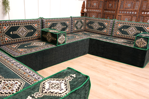 U-förmiges grünes arabisches Eck-Bodensitzkissen, Modulare Bodencouch, Bodensofas, Balkon-Terrassensofas, Palettensofa, Ethno-Sofa