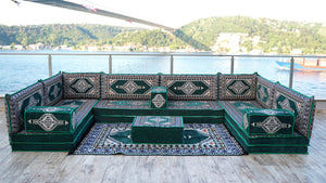 U-förmiges grünes arabisches Eck-Bodensitzkissen, Modulare Bodencouch, Bodensofas, Balkon-Terrassensofas, Palettensofa, Ethno-Sofa