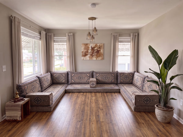 Braunes Bodensofa-Sitzset, Eckbodenkissen, U-förmiges arabisches Sofa-Set, Palettensofas, Ecksofas
