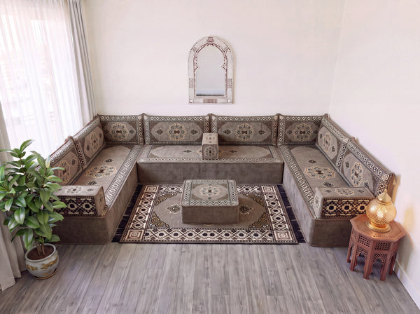 طقم جلوس أريكة أرضية بني، وسائد أرضية زاوية، طقم أريكة عربية على شكل حرف U، أرائك خشبية، أرائك مقسمة