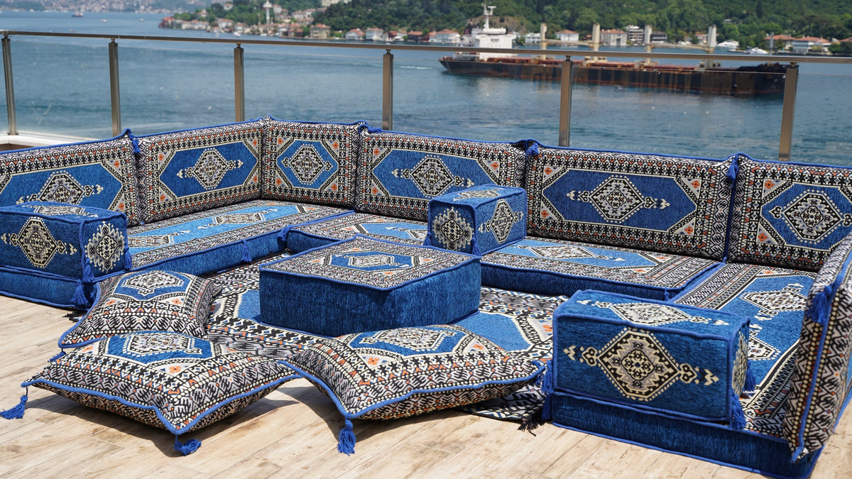 U-förmiges königsblaues arabisches Bodenset, Bodenkissen, Balkon-Terrassensofas, Terrassensofa, Ethno-Sofa, marokkanische Sofas