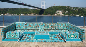 Helleblaue Eck-Boden-Sitzgruppe, U-förmiges arabisches Sofa-Set, orientalische Bodensitzgelegenheiten, Bodenkissen, Wohnzimmersofa