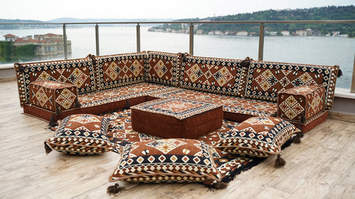 Braunes Urgup Mystic: L-förmiges Bodensofa-Set – Arabisches Majlis-Sofa – Bodenkissen-Couch – Maßgefertigtes Bodensofa