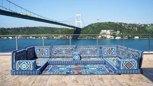 Blaues U-förmiges arabisches Sofaset, Bodenkissen, Palettensofa, Bankkissen, arabischer Majlis, marokkanische Dekoration